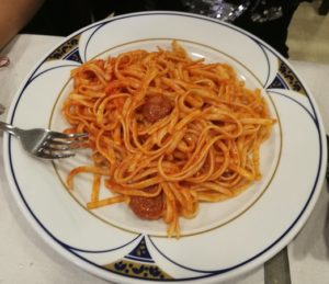 Espaguetis con chorizo